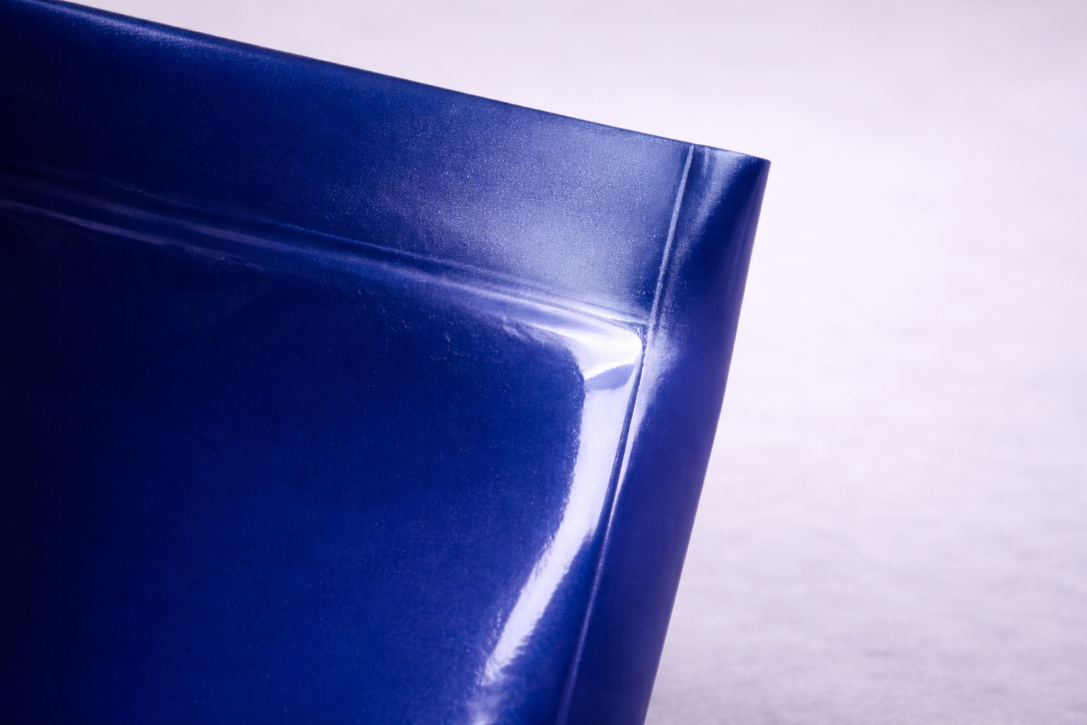 Strong heat seal detail on a custom stand-up pouch