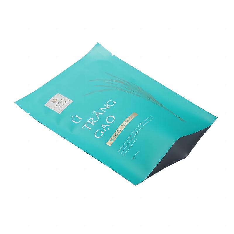 Flat pouch packaging side angle detail