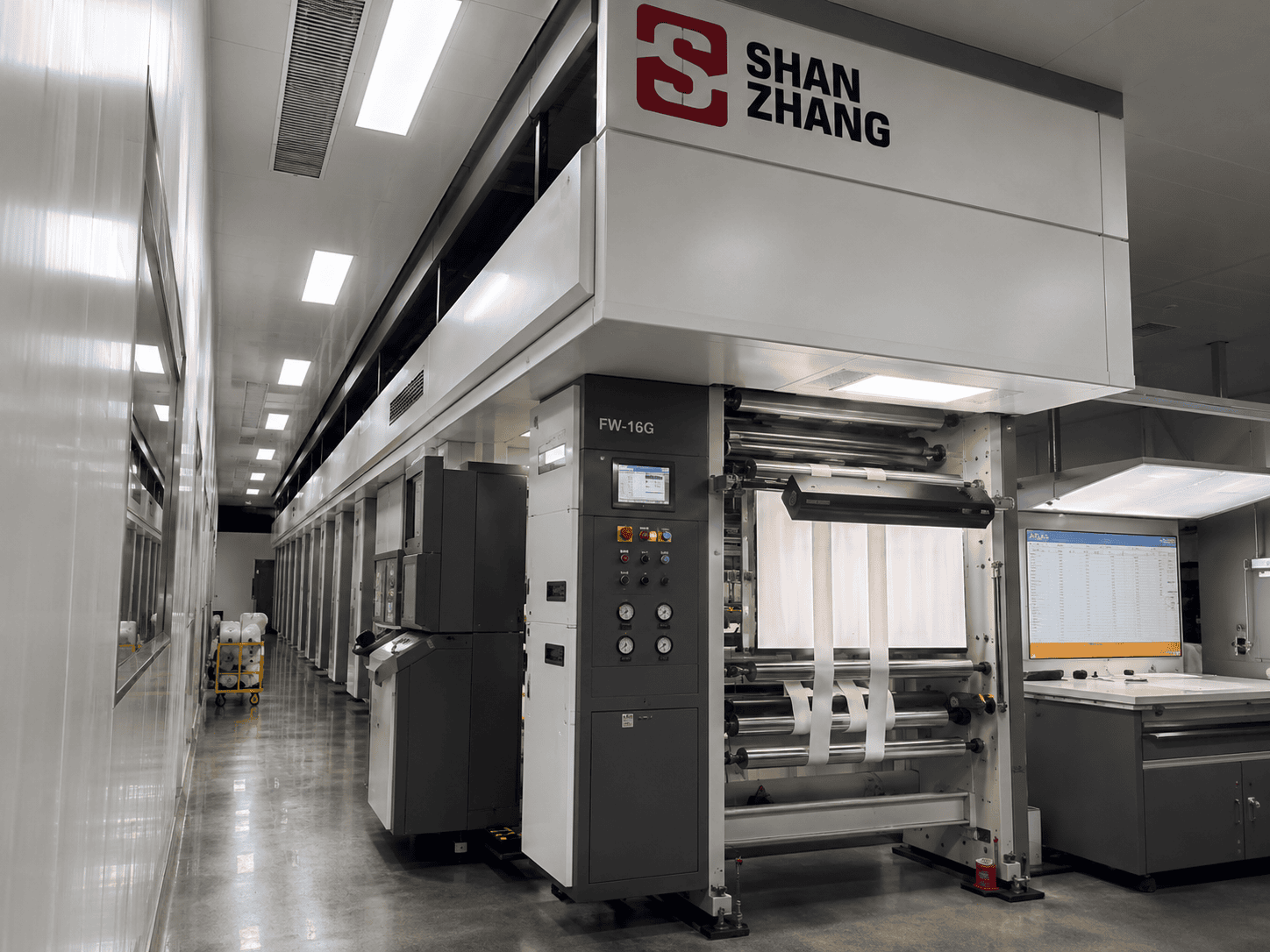 Flexible packaging printing machine